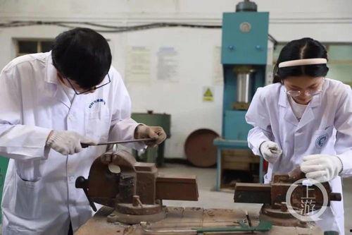 西南大学吃瓜视频,揭秘校园生活趣味瞬间